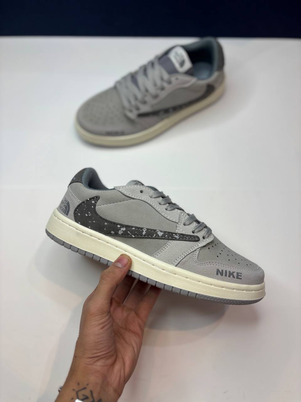 نایک تراویس نورث فیس طوسی ۴۳