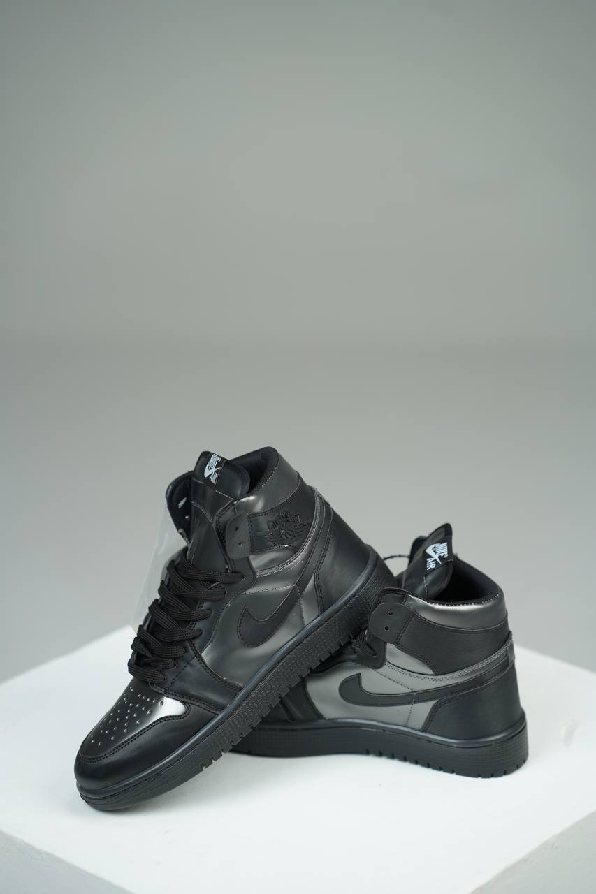 نایک ایرجردن ساقدار یونیک مشکی طوسی