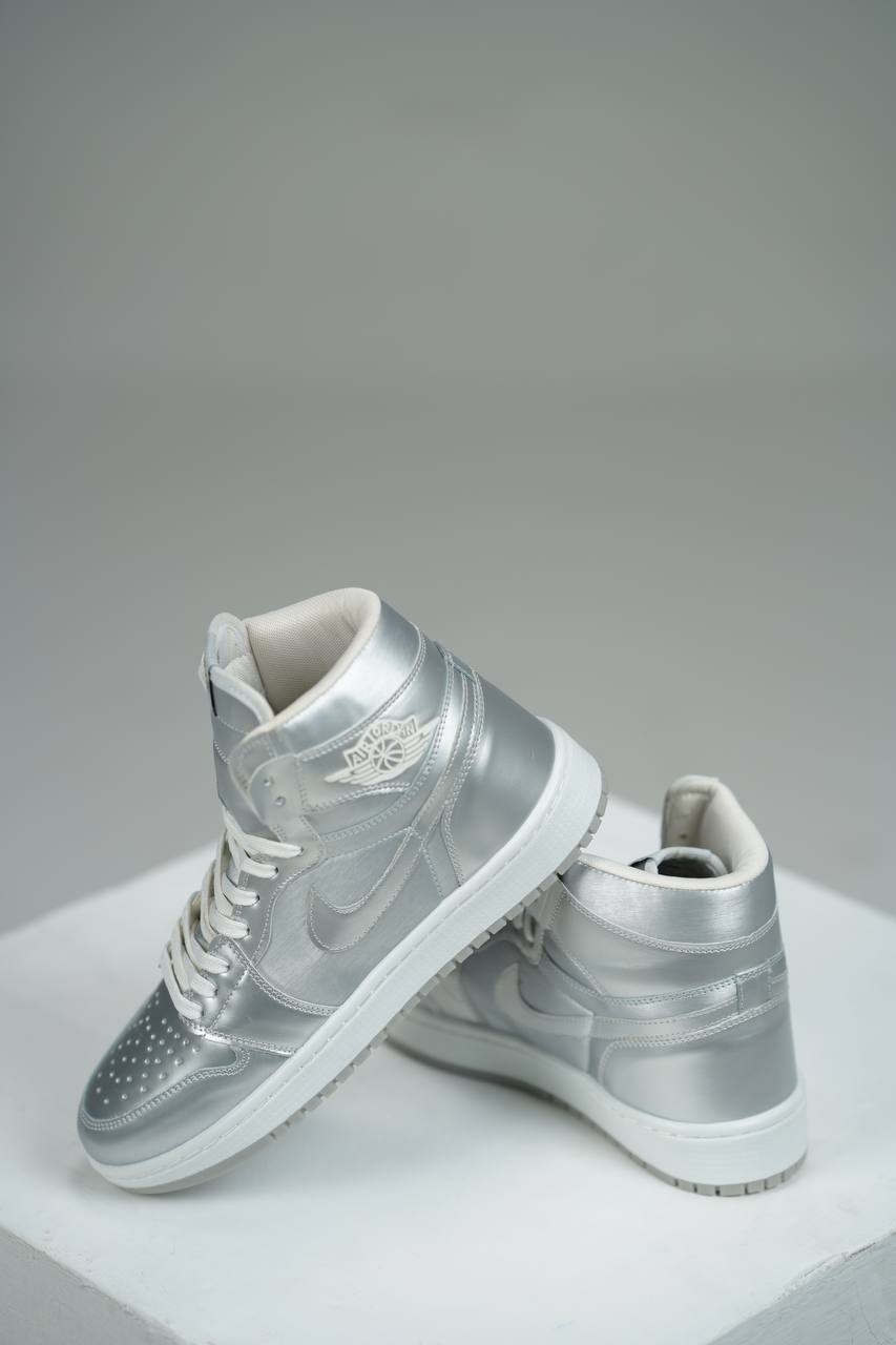 نایک ایرجردن ساقدار نقره ای سفید