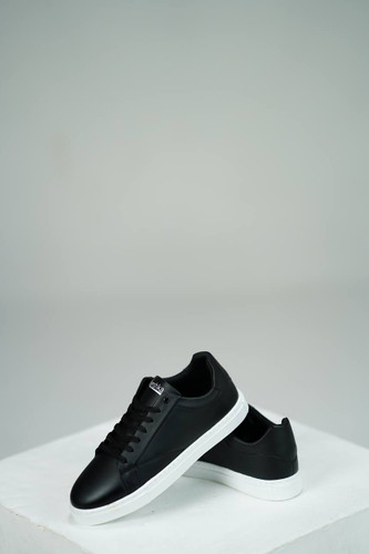 ونس برشکا مشکی سفید جدید